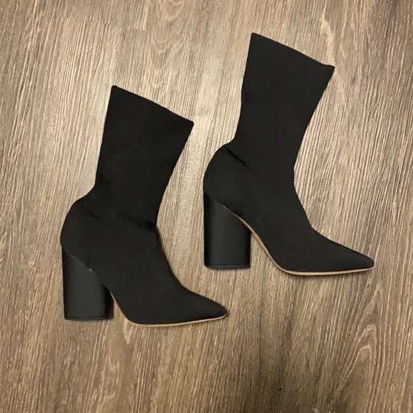 Yeezy Sock Boots - Season 4 - Picture 6 of 10